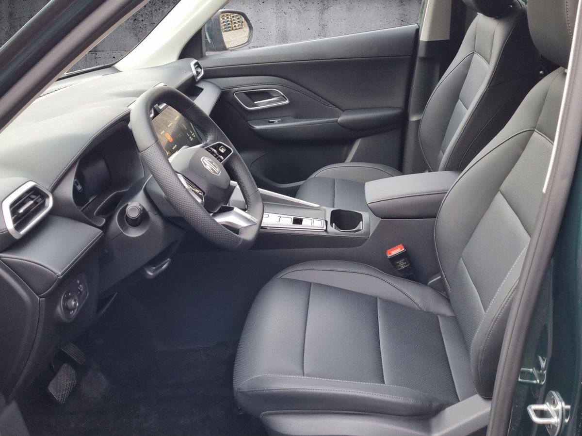 MG ZS 1.5 Hybrid+ Luxury, Voll-Hybrid Benzin/Elektro, Neuwagen, Automat - 5