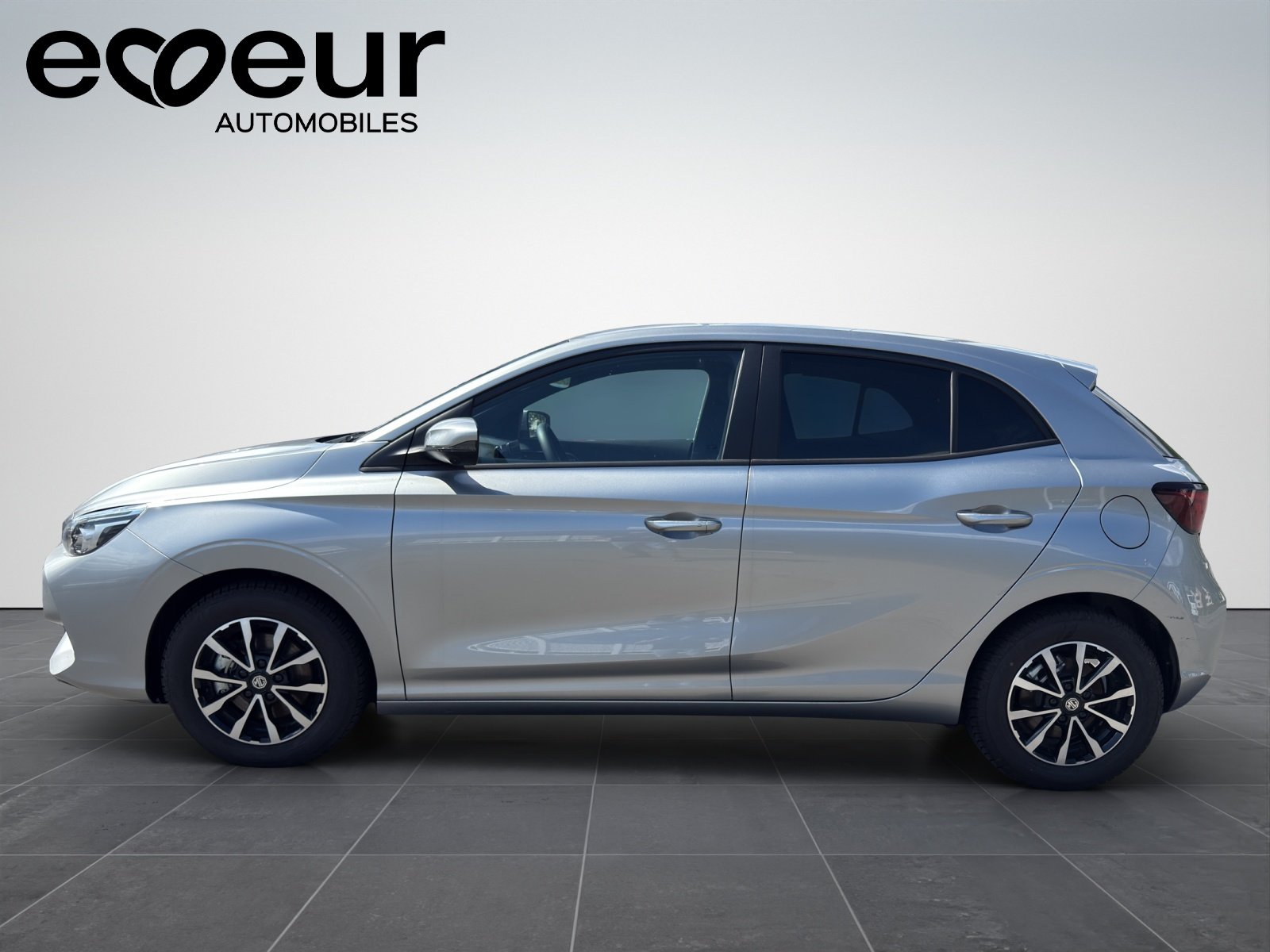 MG 3 1.5 Hybrid Luxury, Hybride Integrale Benzina/Elettrica, Auto nuove, Automatico - 3