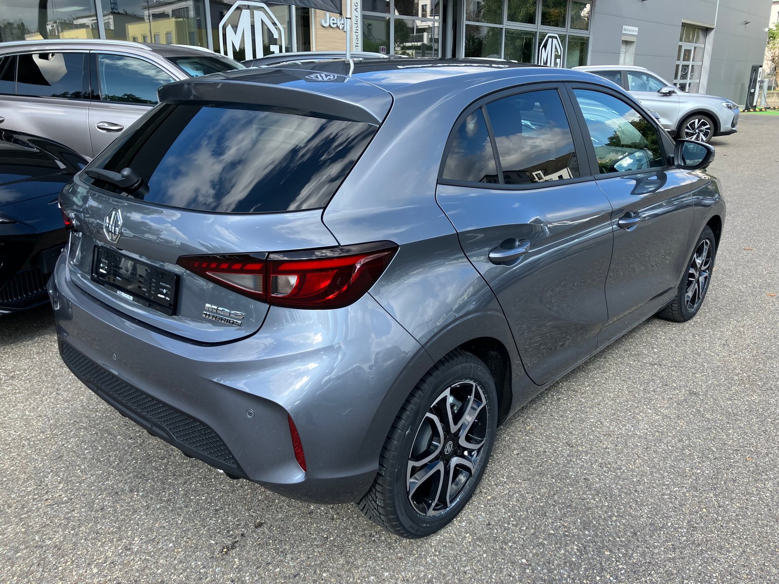 MG 3 1.5 Hybrid Luxury Aut., Hybride Intégral Essence/Électricité, Voiture nouvelle, Automatique - 5