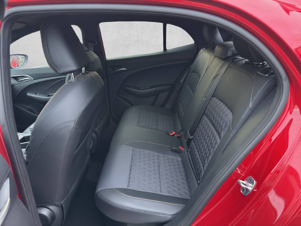 MG 3 1.5 Hybrid Luxury, Hybride Integrale Benzina/Elettrica, Auto nuove, Automatico - 7