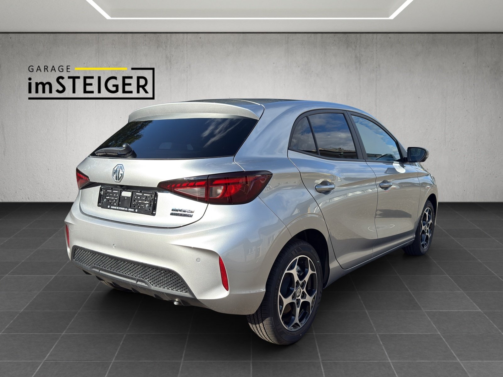 MG 3 1.5 Hybrid Luxury, Full-Hybrid Petrol/Electric, New car, Automatic - 5