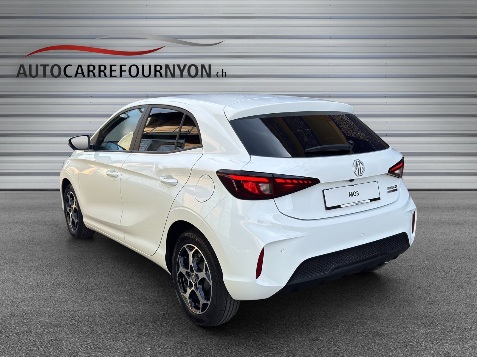 MG 3 1.5 Hybrid Luxury Aut., Hybride Intégral Essence/Électricité, Voiture nouvelle, Automatique - 4