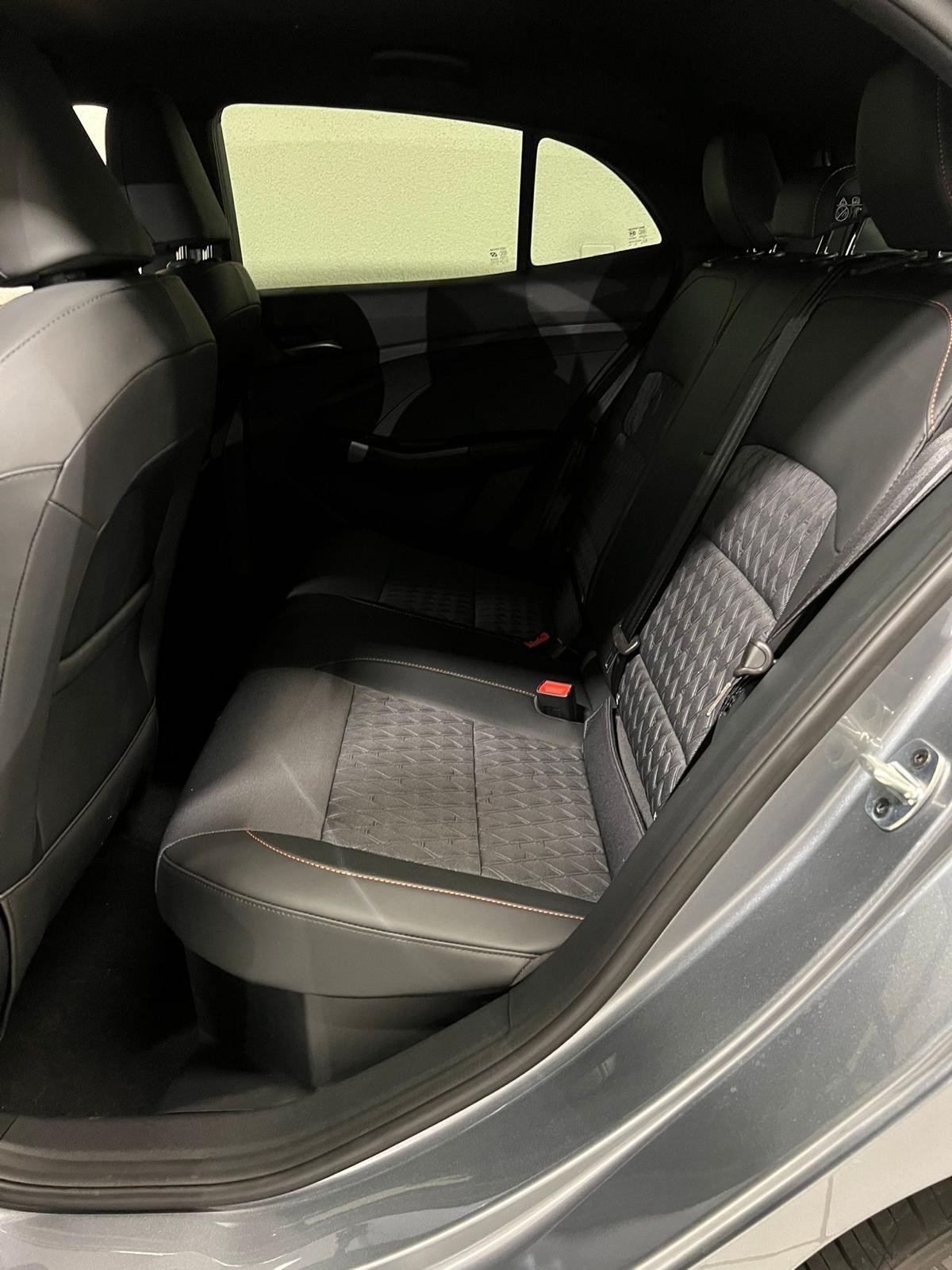 MG 3 1.5 Hybrid Luxury Aut., Full-Hybrid Petrol/Electric, New car, Automatic - 5