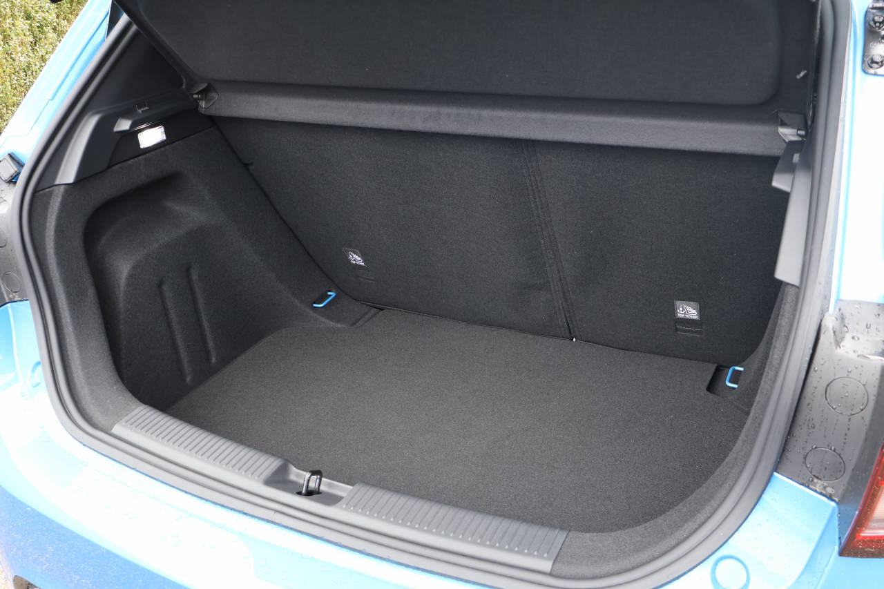 MG 3 1.5 Hybrid Standard, Full-Hybrid Petrol/Electric, New car, Automatic - 5