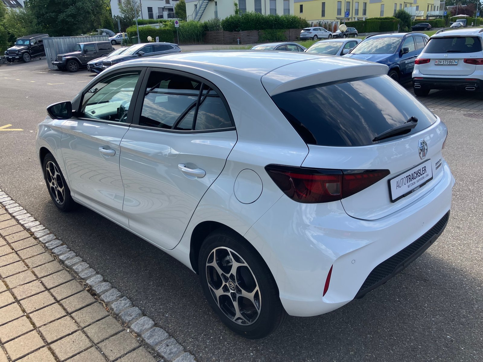 MG 3 1.5 Hybrid Luxury Aut., Hybride Integrale Benzina/Elettrica, Auto nuove, Automatico - 4