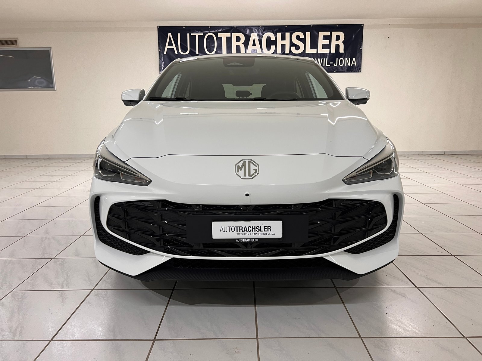 MG 3 1.5 Hybrid Luxury Aut., Hybride Integrale Benzina/Elettrica, Auto nuove, Automatico - 2