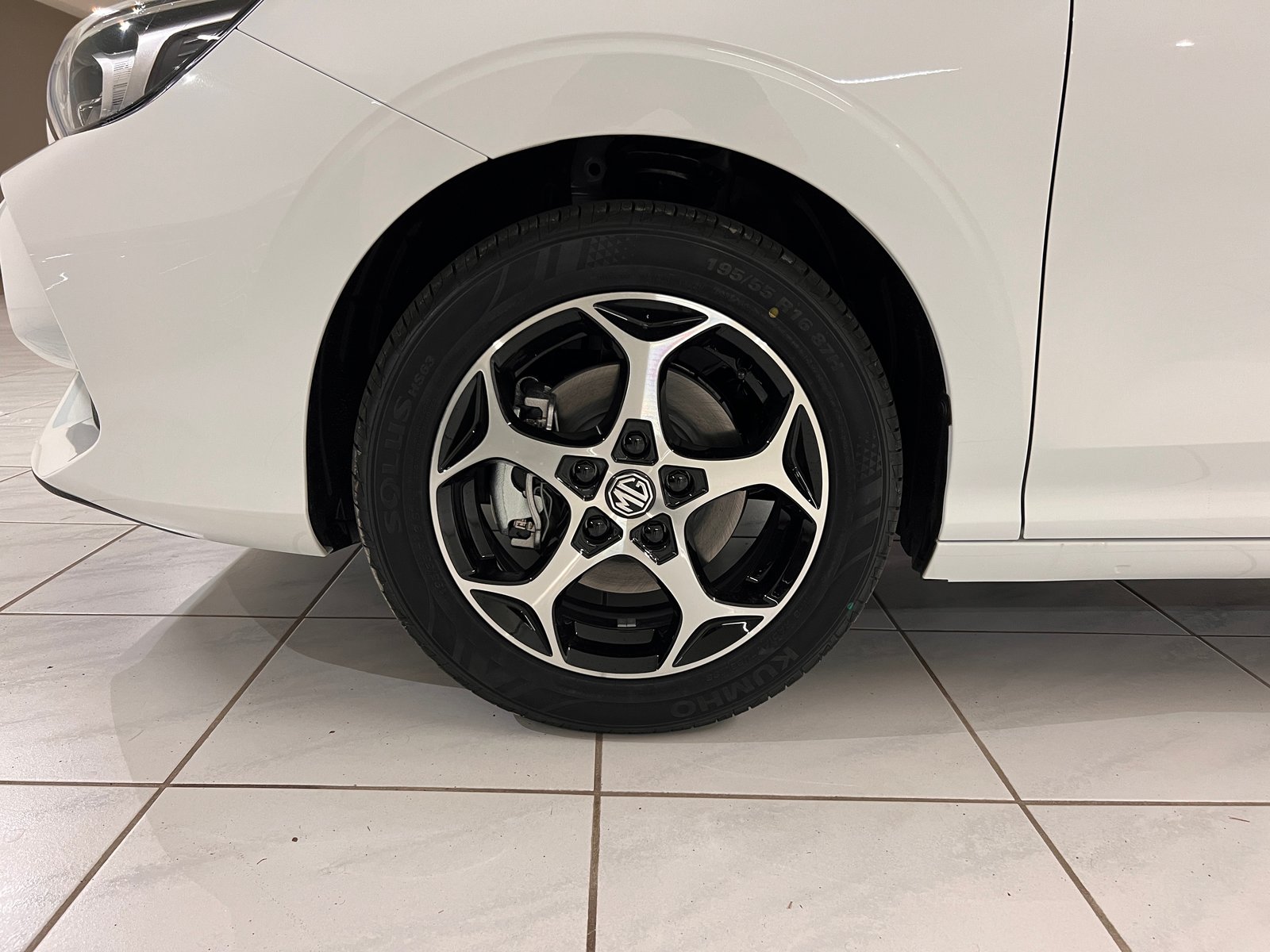 MG 3 1.5 Hybrid Luxury Aut., Hybride Integrale Benzina/Elettrica, Auto nuove, Automatico - 6