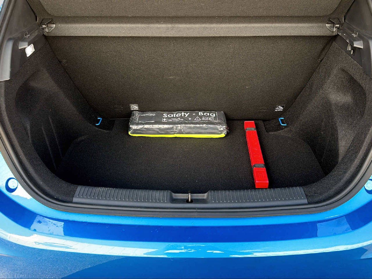 MG 3 1.5 Hybrid Luxury, Full-Hybrid Petrol/Electric, New car, Automatic - 5