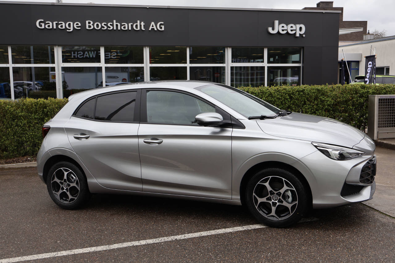 MG 3 1.5 Hybrid Luxury, Full-Hybrid Petrol/Electric, New car, Automatic - 2