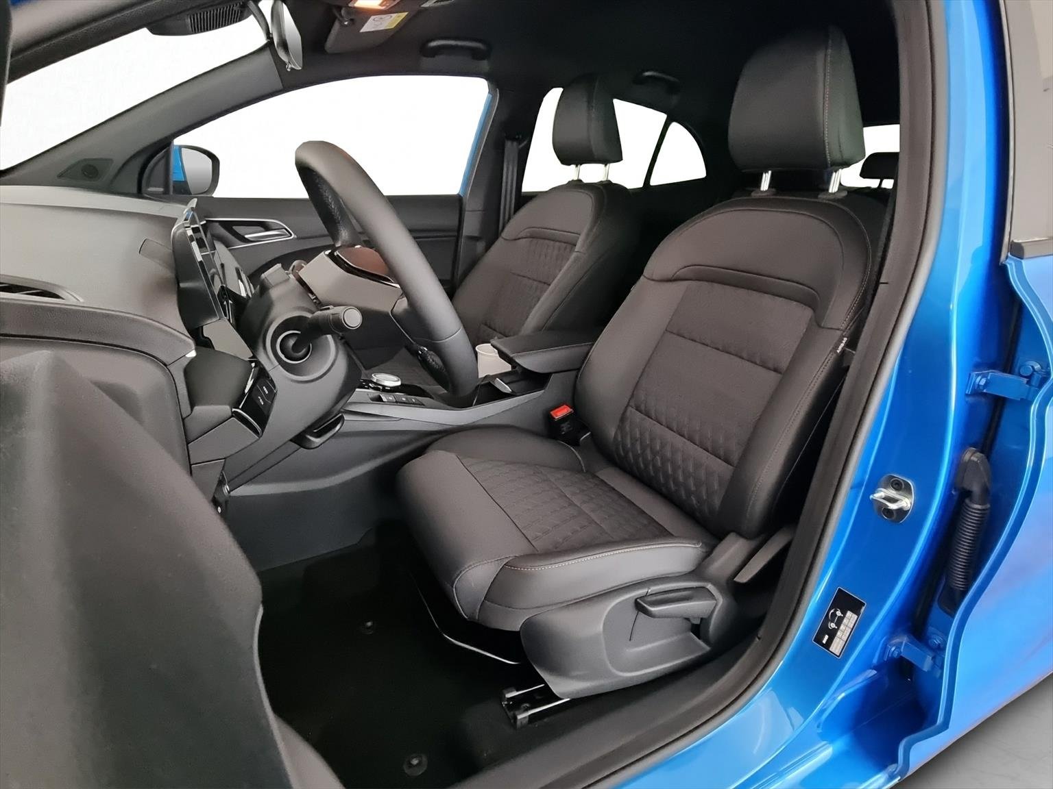MG MG3 1.5 Hybrid Luxury Aut., Voll-Hybrid Benzin/Elektro, Neuwagen, Automatik - 6