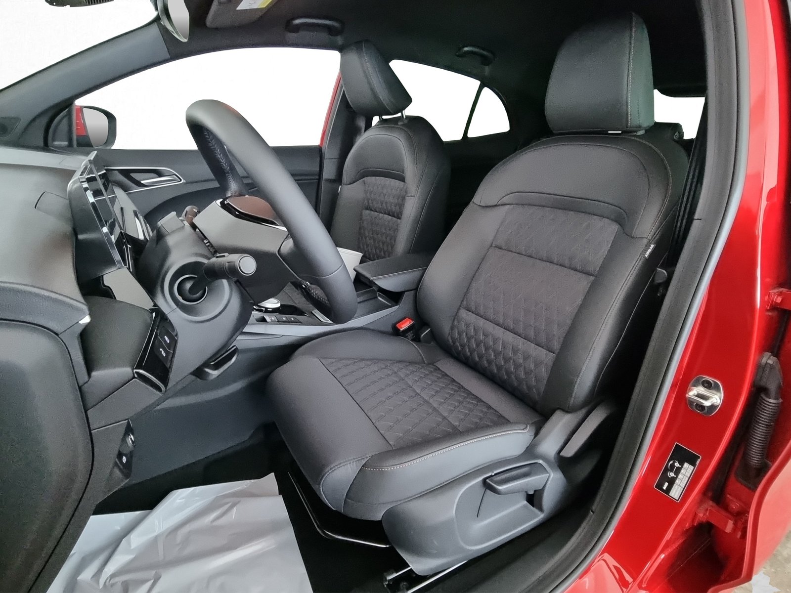 MG MG3 1.5 Hybrid Luxury Aut., Hybride Intégral Essence/Électricité, Voiture nouvelle, Automatique - 6