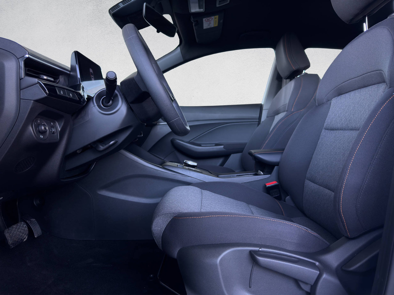 MG 3 1.5 Hybrid Luxury, Hybride Intégral Essence/Électricité, Voiture nouvelle, Automatique - 4