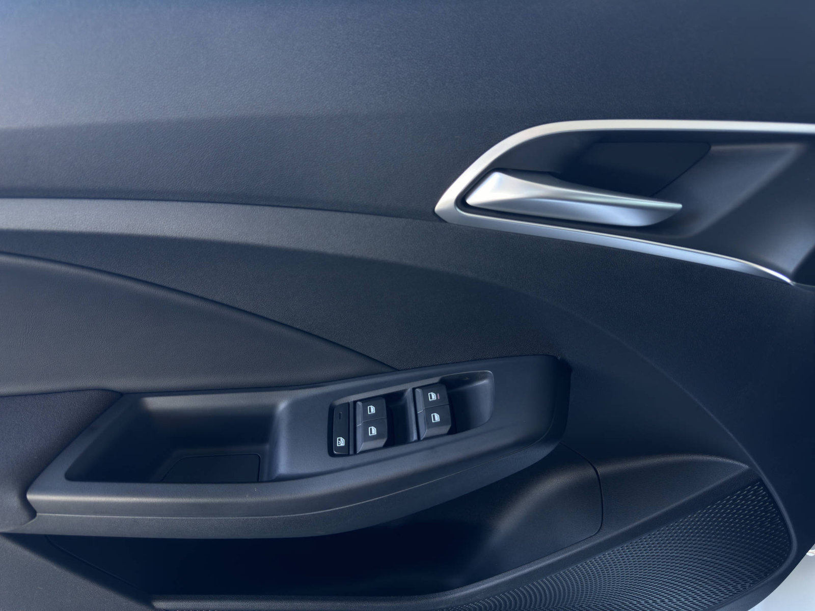 MG 3 1.5 Hybrid Luxury, Hybride Intégral Essence/Électricité, Voiture nouvelle, Automatique - 7