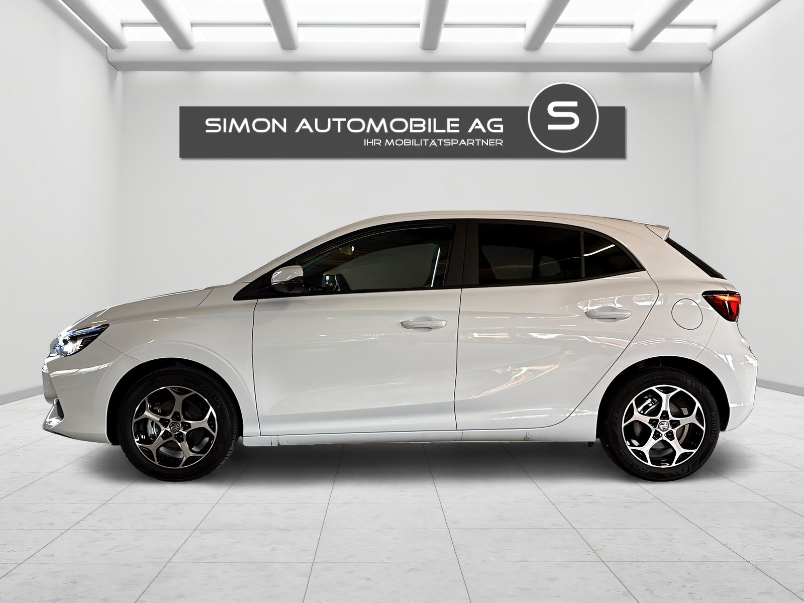 MG 3 1.5 Hybrid Luxury, Hybride Intégral Essence/Électricité, Voiture nouvelle, Automatique - 2