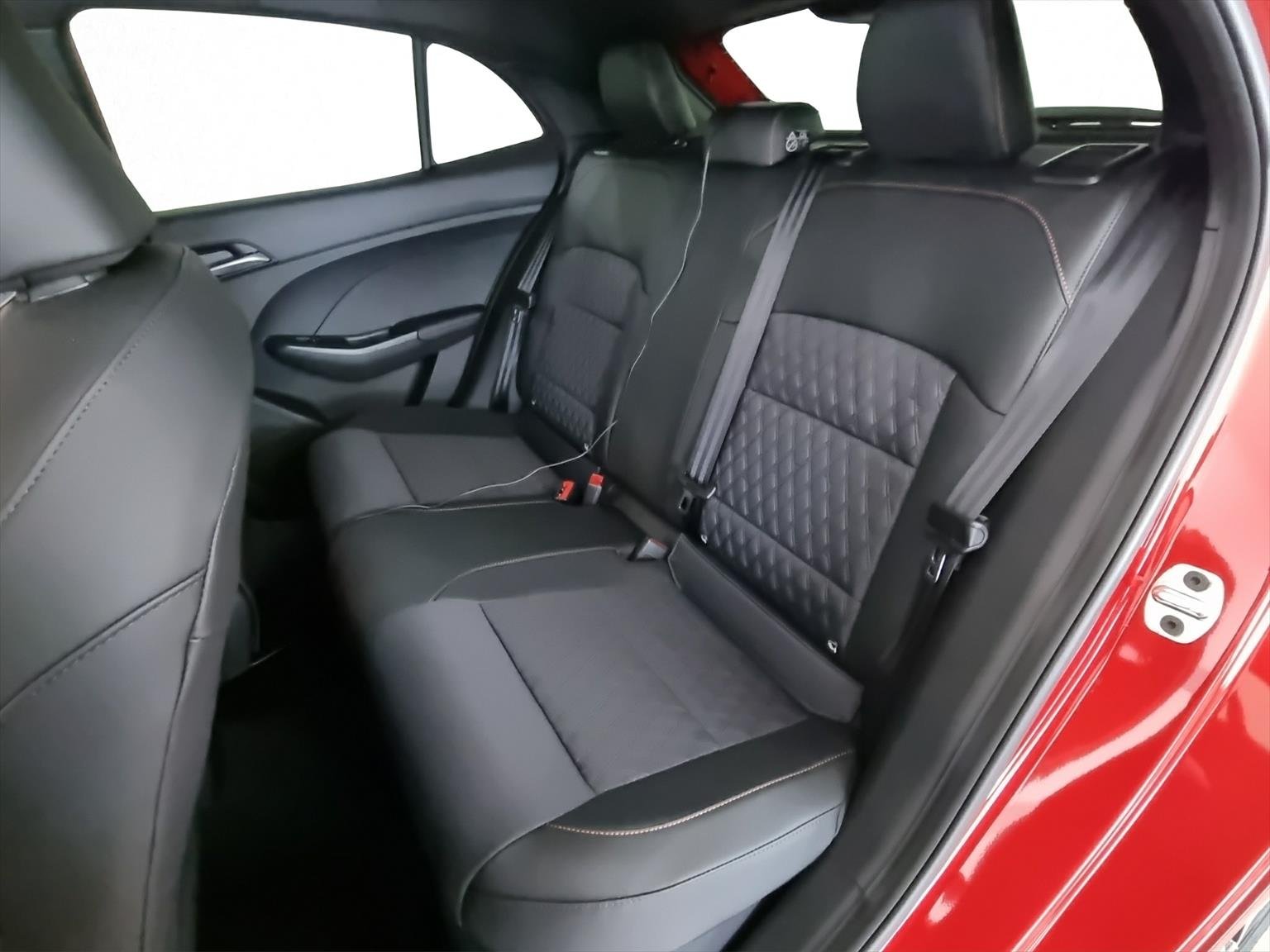 MG MG3 1.5 Hybrid Luxury Aut., Hybride Intégral Essence/Électricité, Voiture nouvelle, Automatique - 7