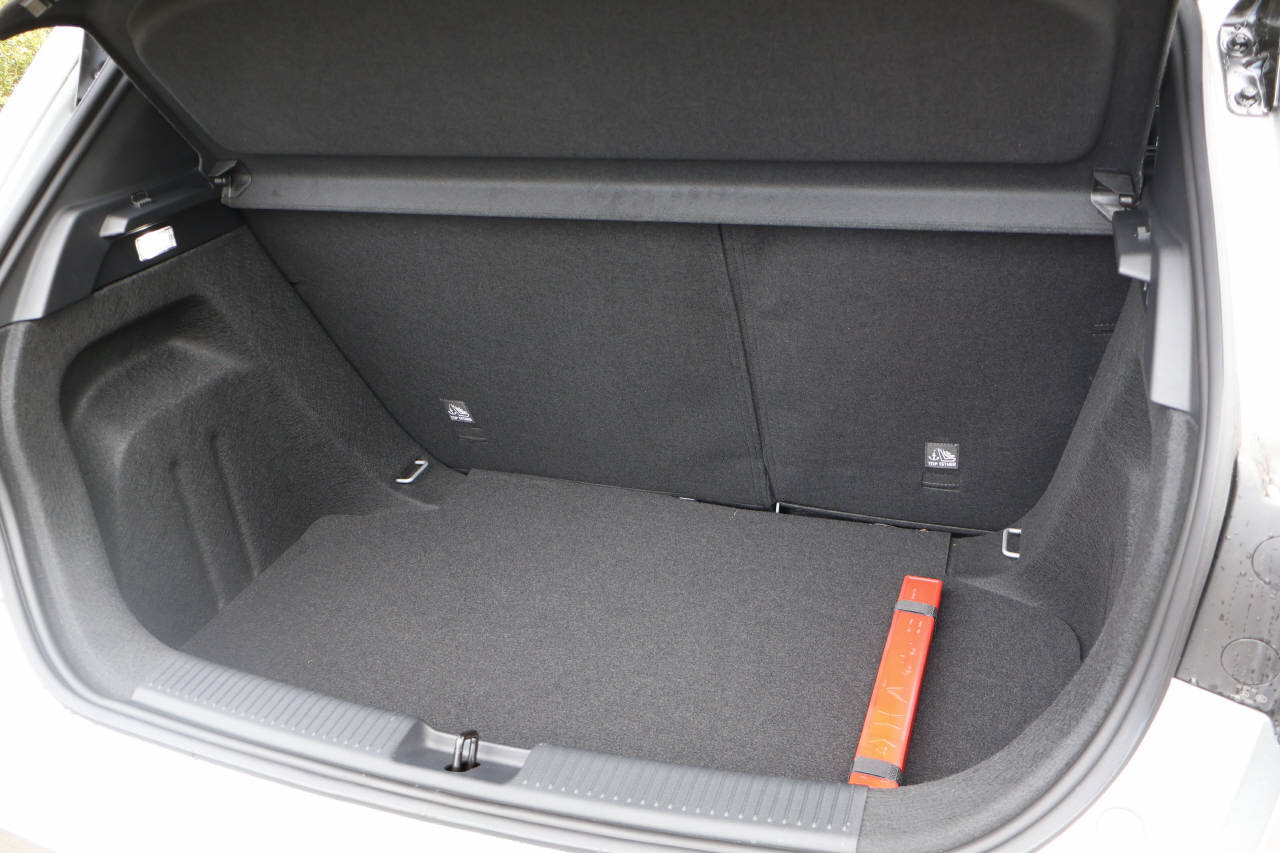 MG 3 1.5 Hybrid Luxury, Voll-Hybrid Benzin/Elektro, Neuwagen, Automatik - 5