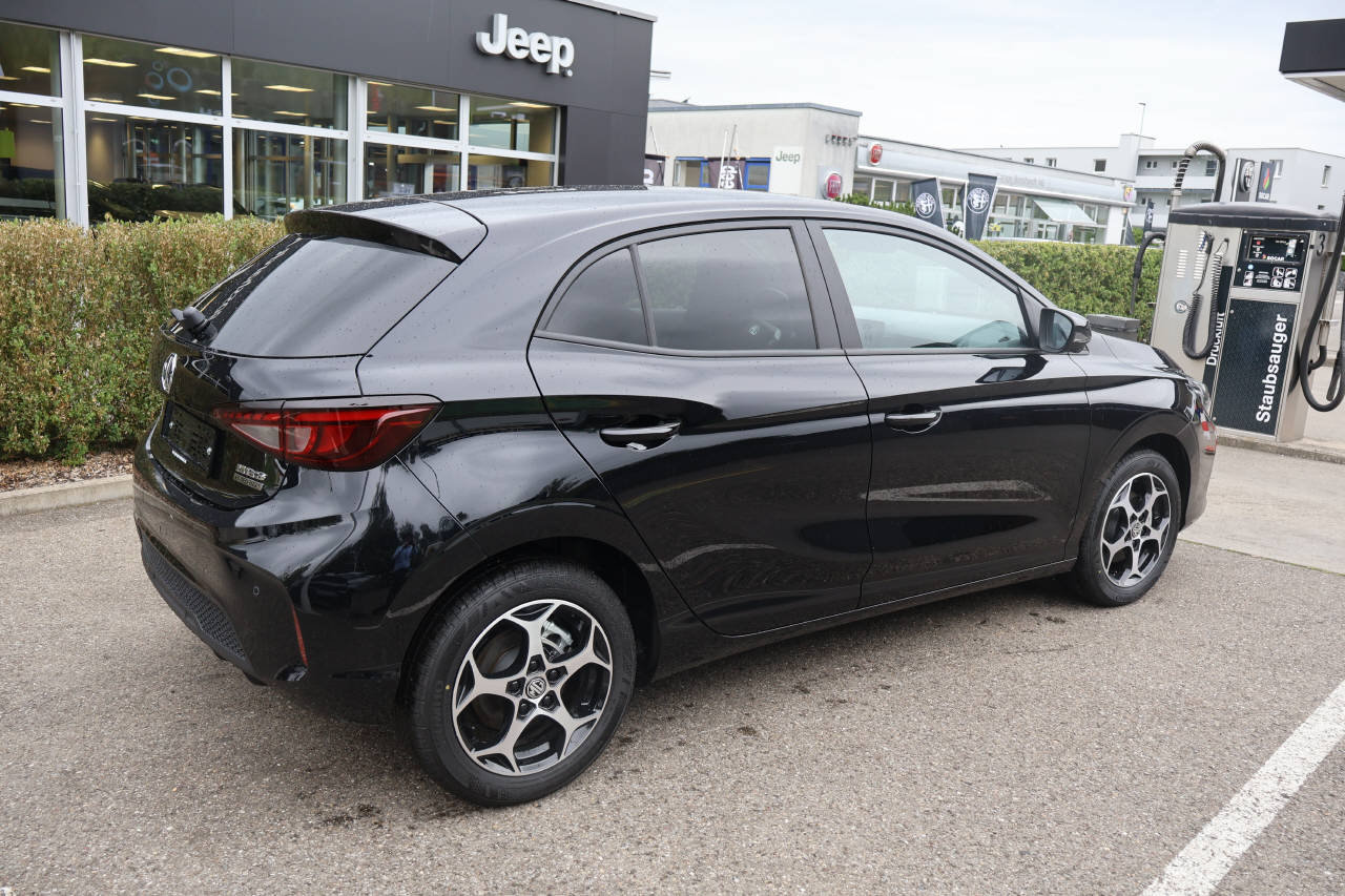 MG 3 1.5 Hybrid Luxury, Full-Hybrid Petrol/Electric, New car, Automatic - 3
