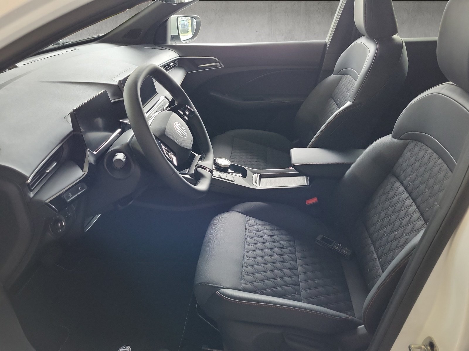 MG 3 1.5 Hybrid Luxury, Voll-Hybrid Benzin/Elektro, Neuwagen, Automatik - 7