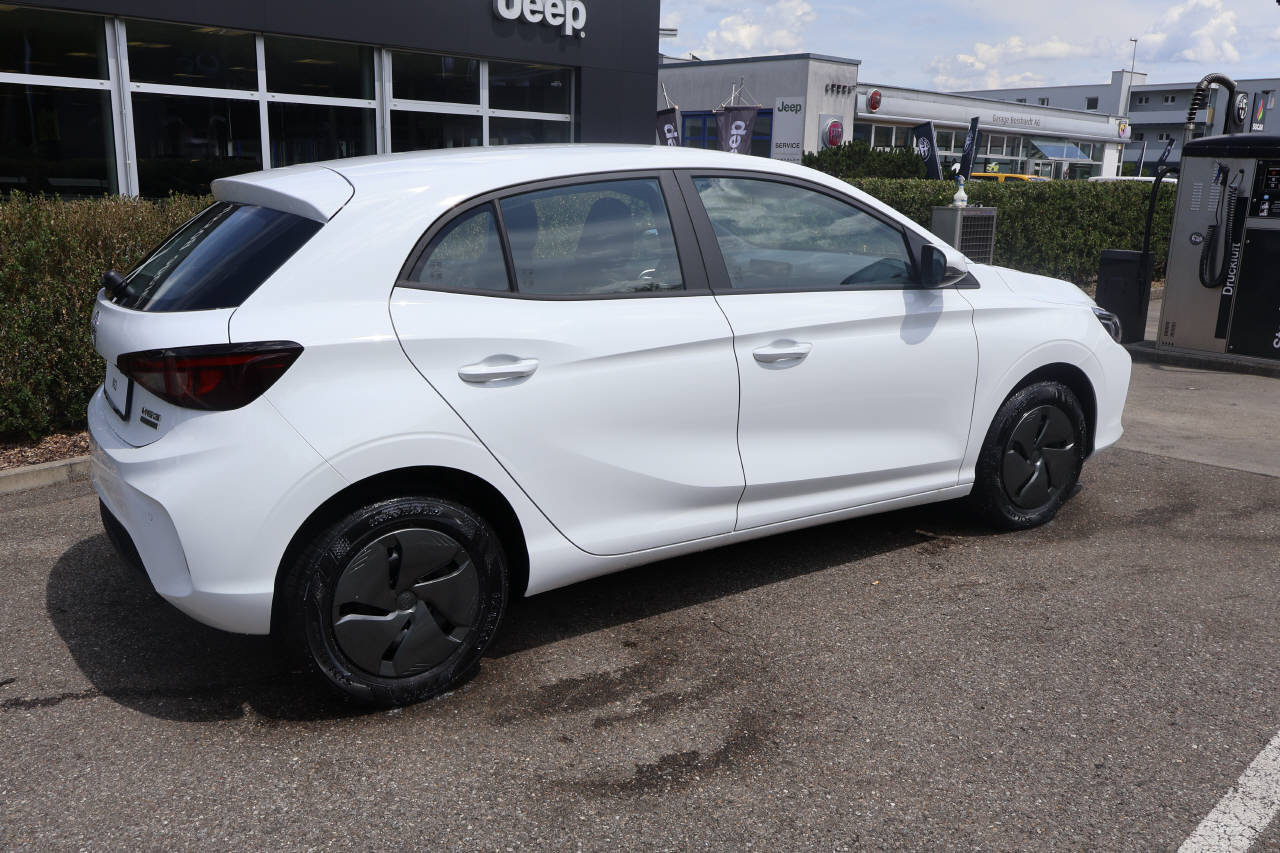 MG 3 1.5 Hybrid Standard, Full-Hybrid Petrol/Electric, New car, Automatic - 3