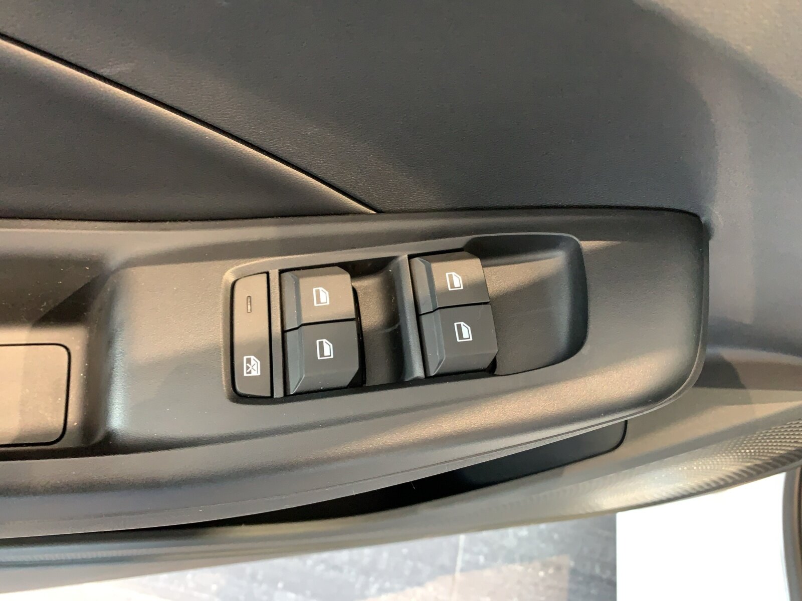 MG 3 1.5 Hybrid Luxury, Voll-Hybrid Benzin/Elektro, Neuwagen, Automatik - 5
