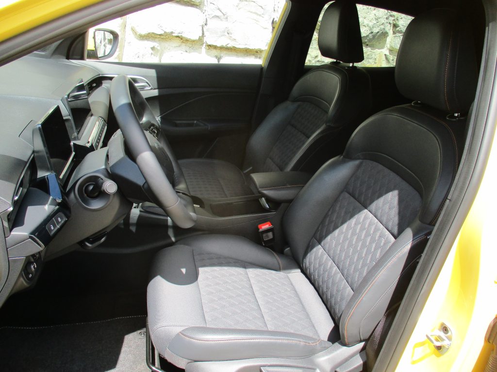 MG MG3 3 1.5 Hybrid Luxury, Hybride Integrale Benzina/Elettrica, Occasioni / Usate, Automatico - 5
