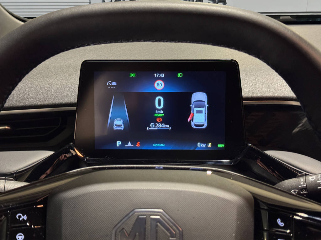 MG 3 1.5 Hybrid Luxury 195 ch, Voll-Hybrid Benzin/Elektro, Occasion / Gebraucht, Automatik - 7