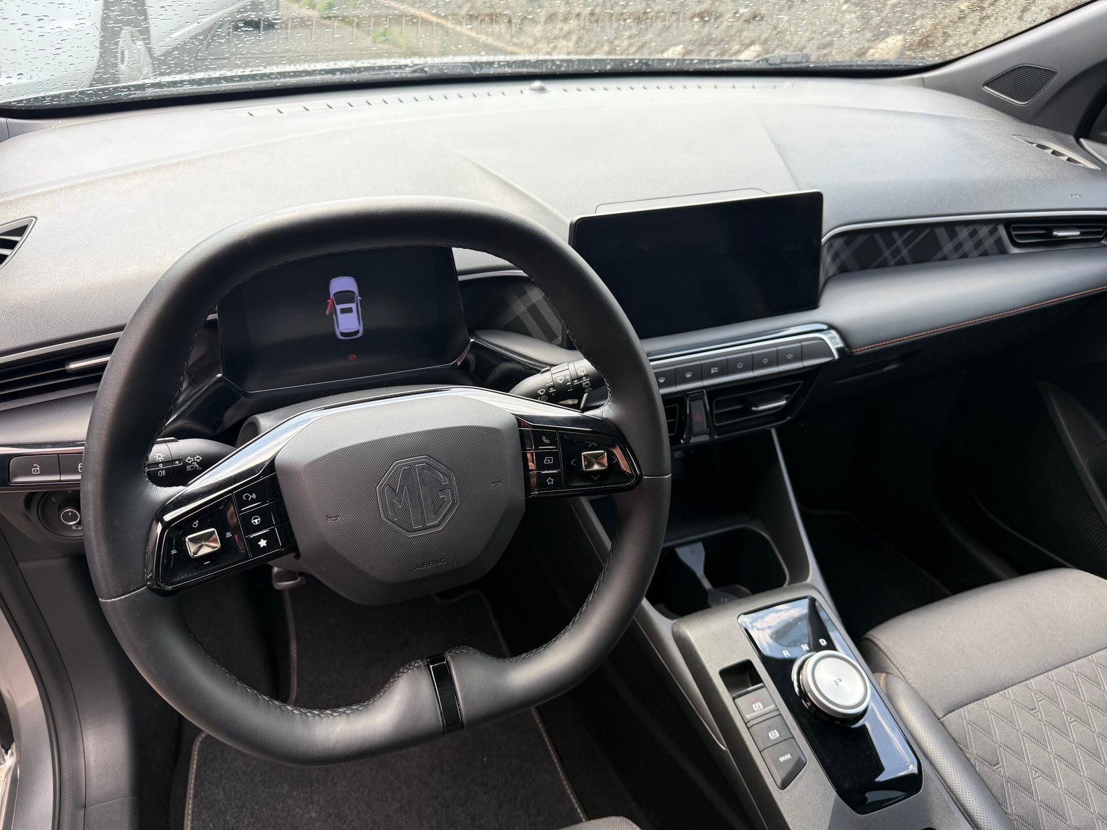 MG 3 1.5 Hybrid Luxury Aut., Voll-Hybrid Benzin/Elektro, Occasion / Gebraucht, Automatik - 3
