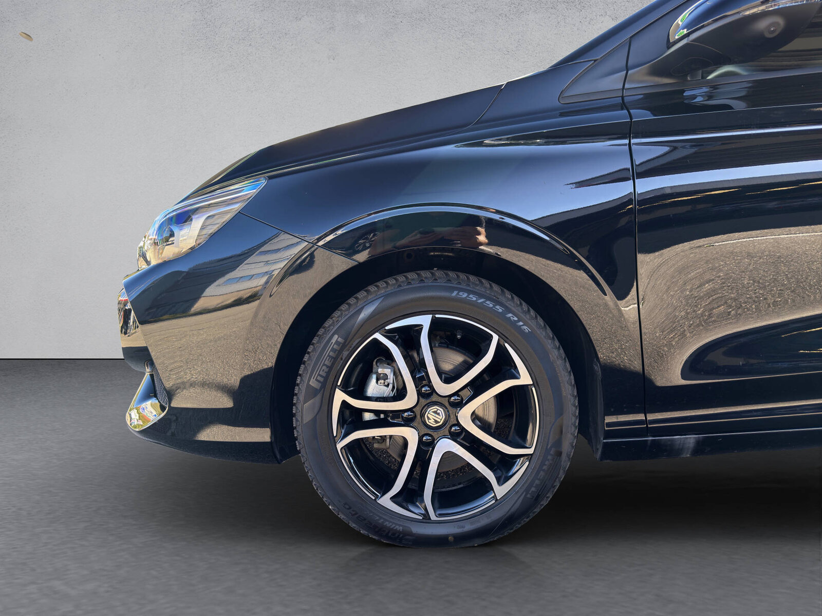 MG 3 1.5 Hybrid Luxury, Voll-Hybrid Benzin/Elektro, Occasion / Gebraucht, Automatik - 3