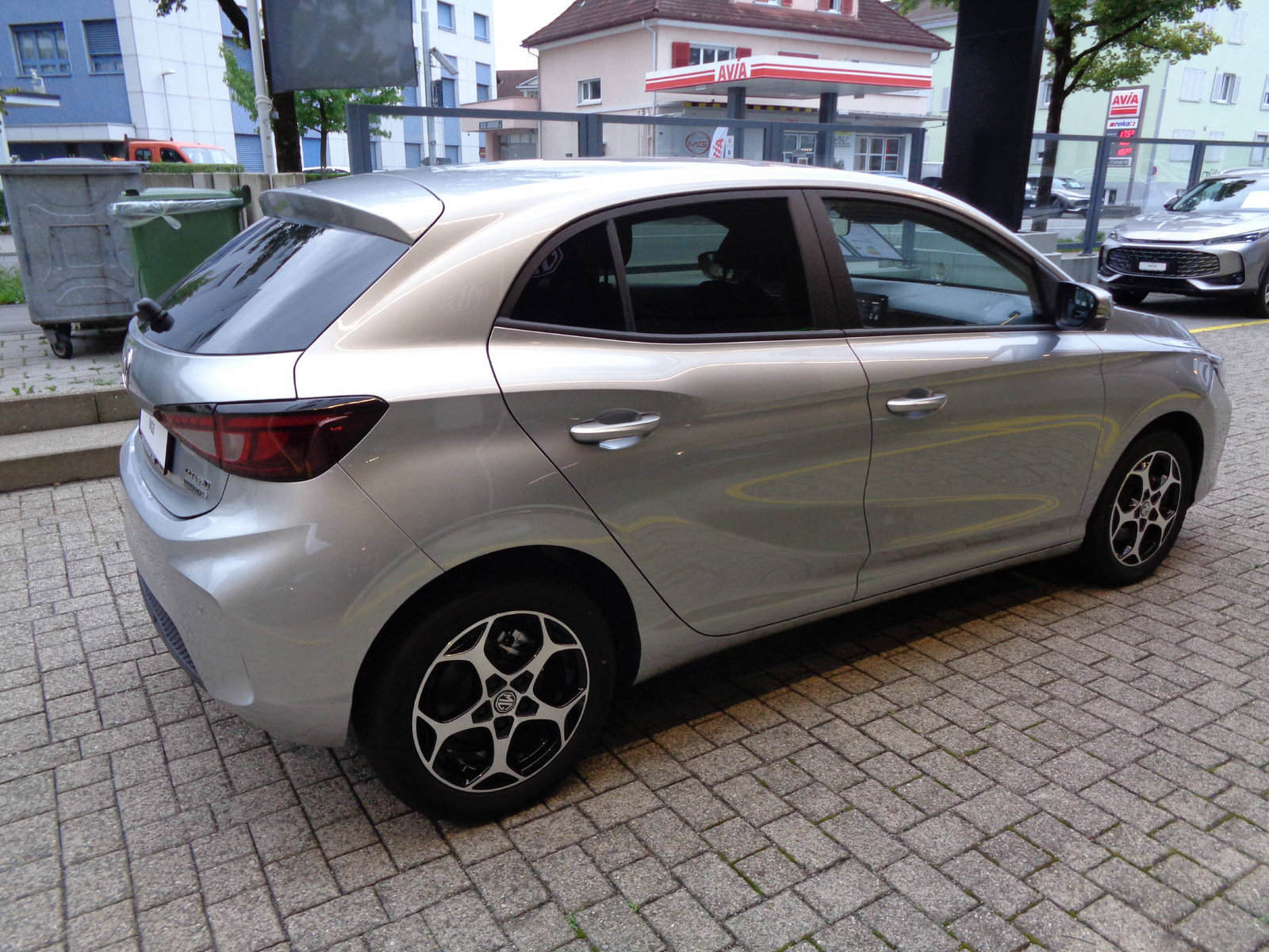 MG 3 1.5 Hybrid Luxury, Full-Hybrid Petrol/Electric, Ex-demonstrator, Automatic - 4
