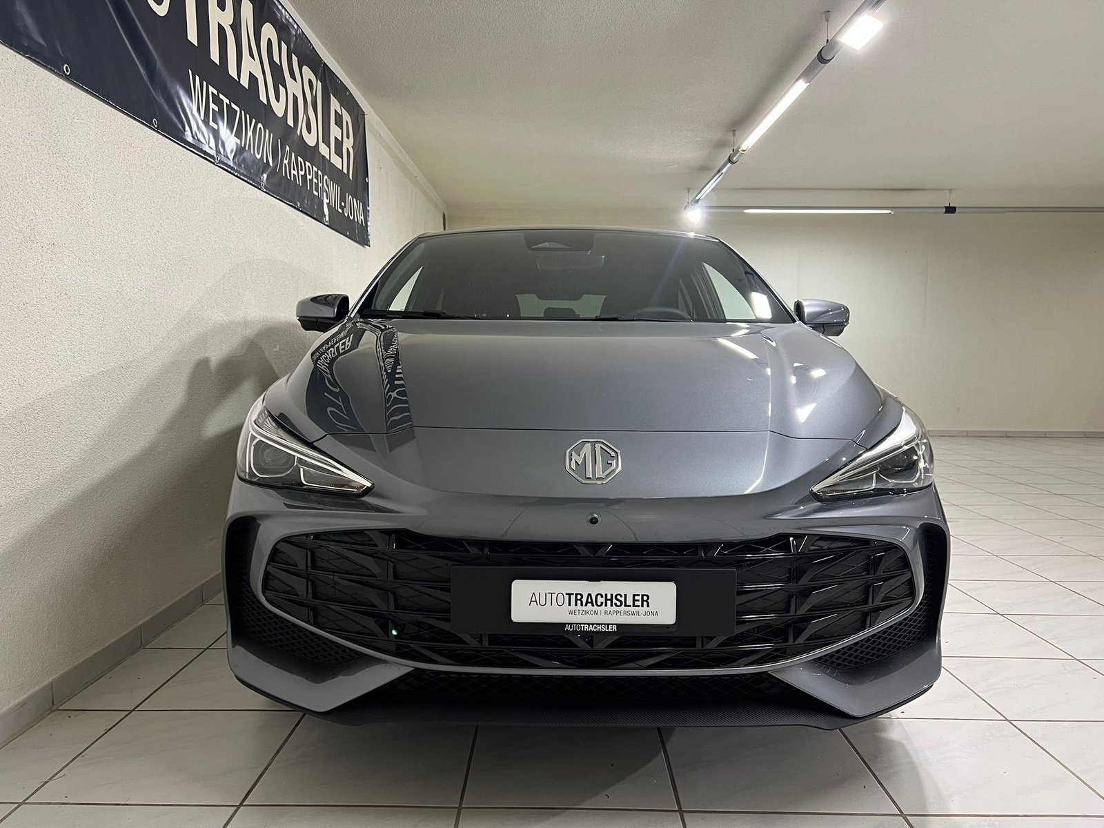 MG 3 1.5 Hybrid Luxury Aut., Hybride Intégral Essence/Électricité, Voiture de démonstration, Automatique - 2