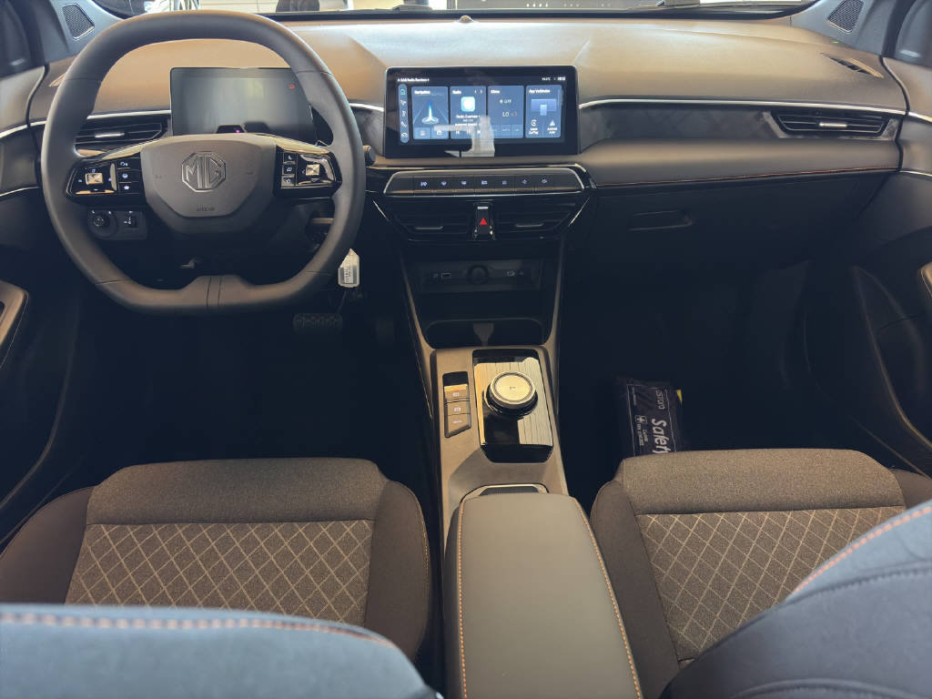 MG 3 1.5 Hybrid Standard, Full-Hybrid Petrol/Electric, Ex-demonstrator, Automatic - 7