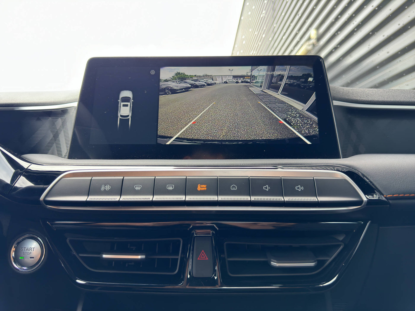 MG 3 1.5 Hybrid+ Luxury, Full-Hybrid Petrol/Electric, Ex-demonstrator, Automatic - 7