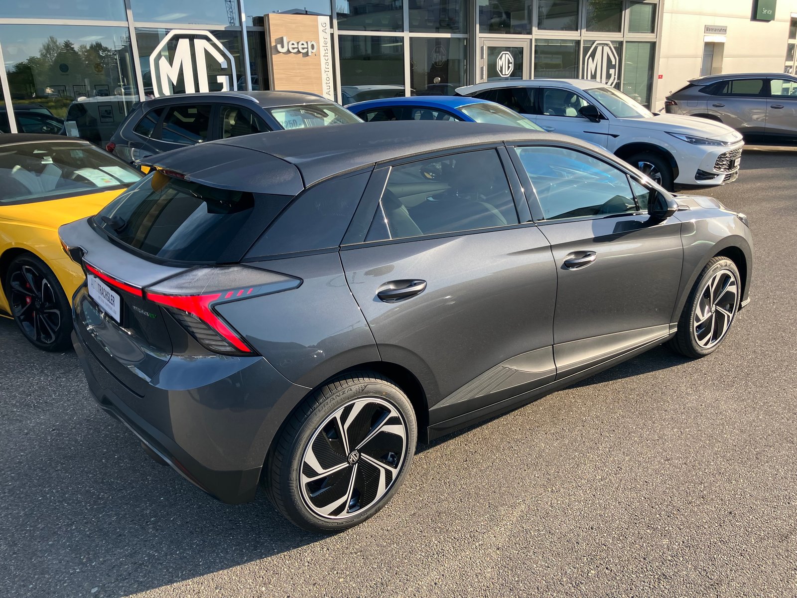 MG 4 EV 64kWh Premium Facelift, Electric, New car, Automatic - 4