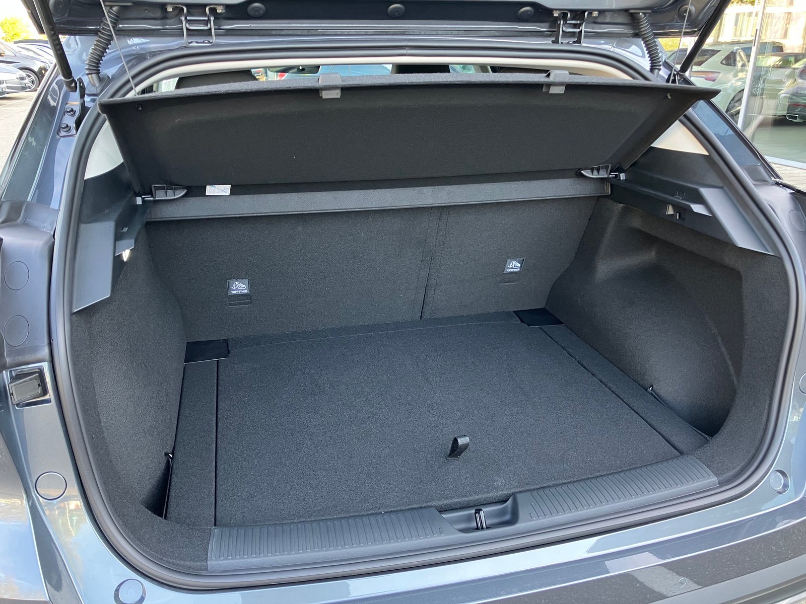 MG 4 EV 64kWh Premium Facelift, Electric, New car, Automatic - 5