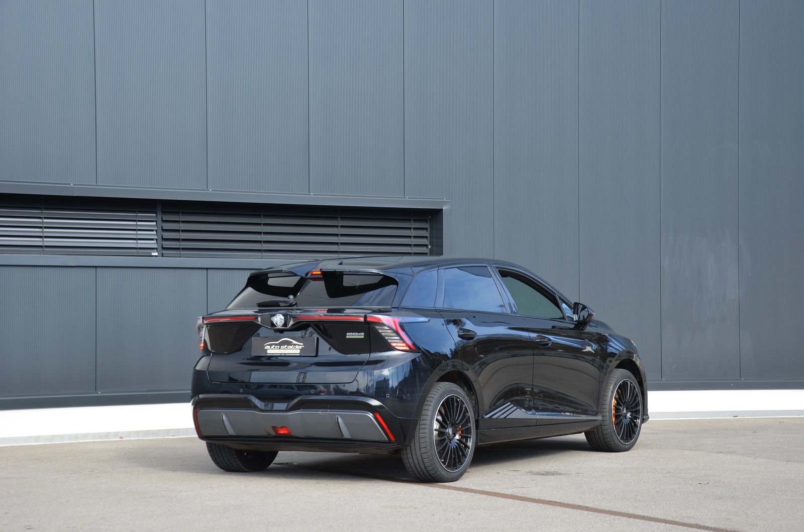 MG 4 EV 64kWh Xpower AWD, Elettrica, Occasioni / Usate, Automatico - 3