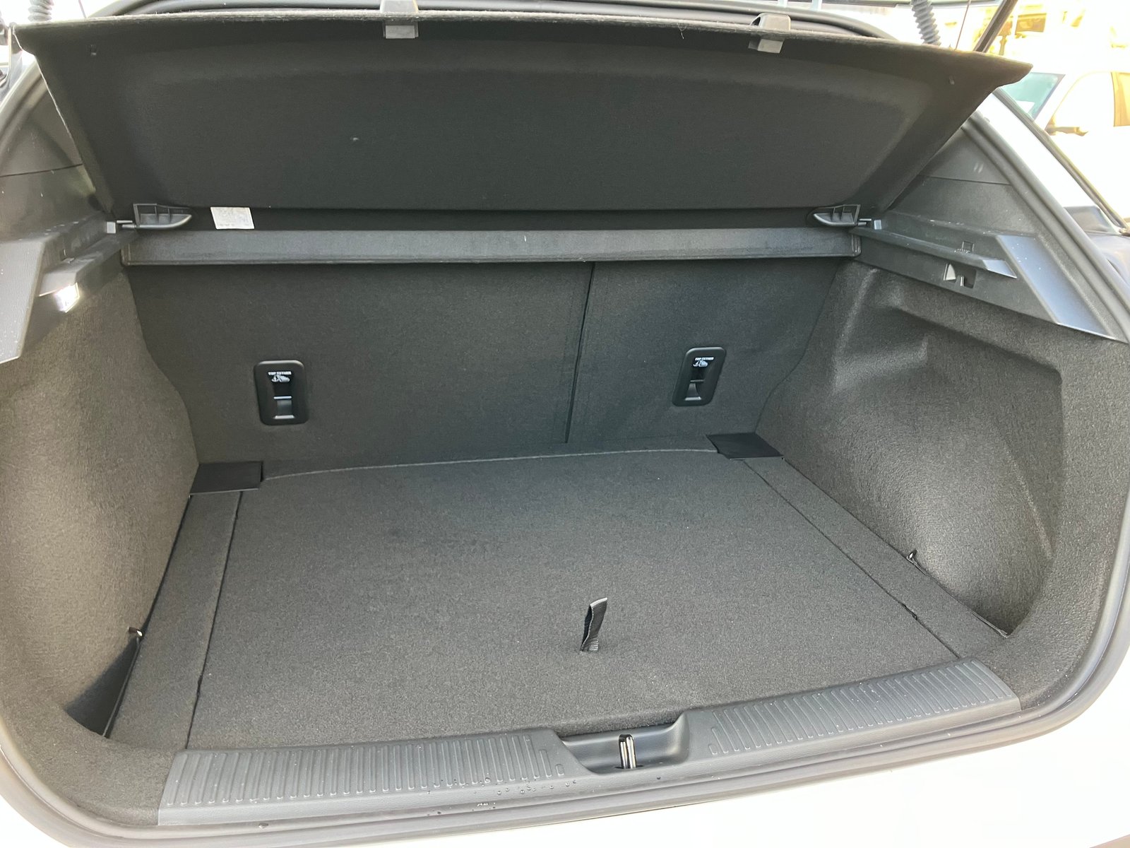 MG 4 EV 64kWh Xpower AWD, Elektro, Occasion / Gebraucht, Automatik - 6