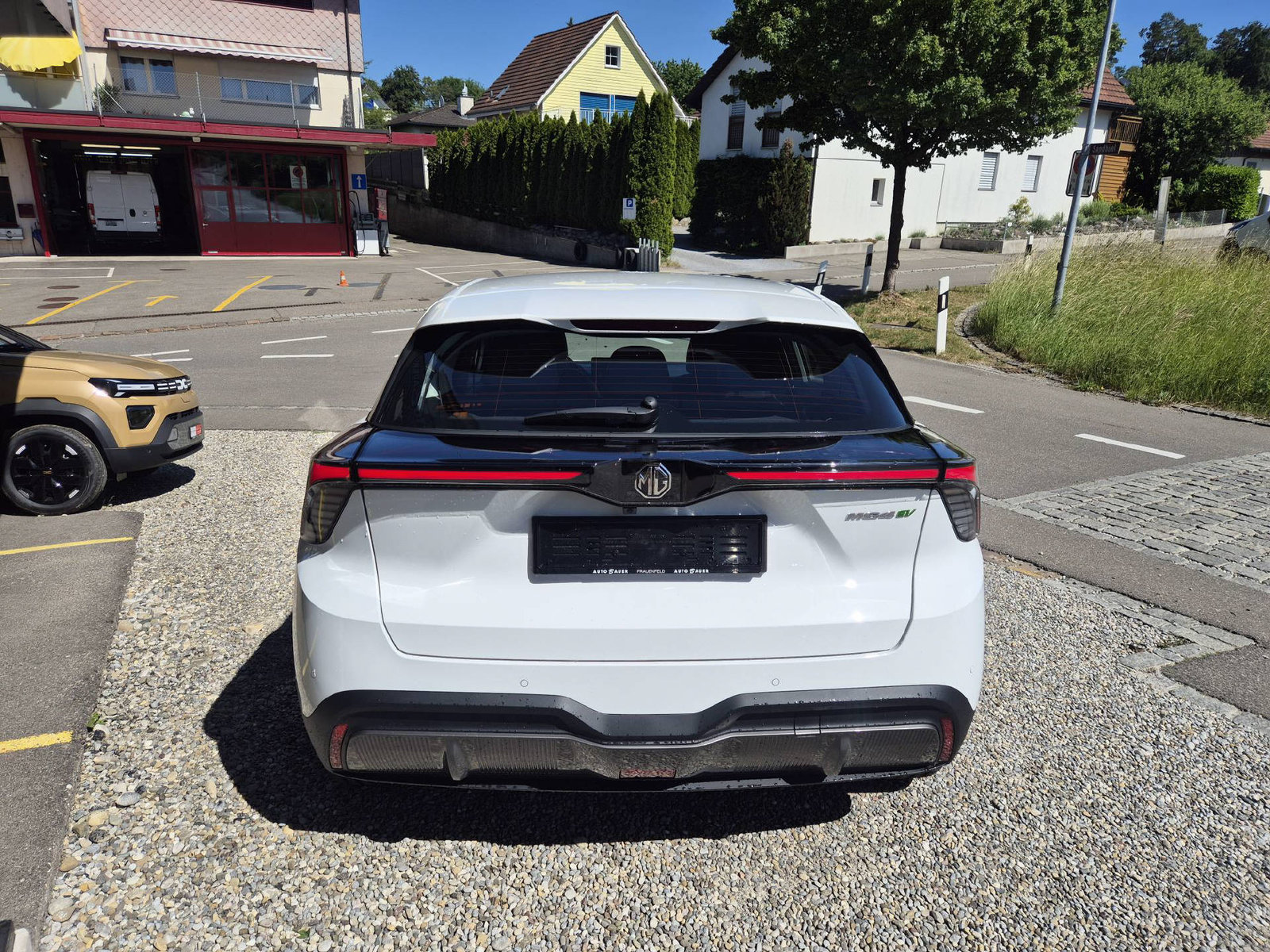 MG 4 64kWh Premium, Electric, Automatic - 6