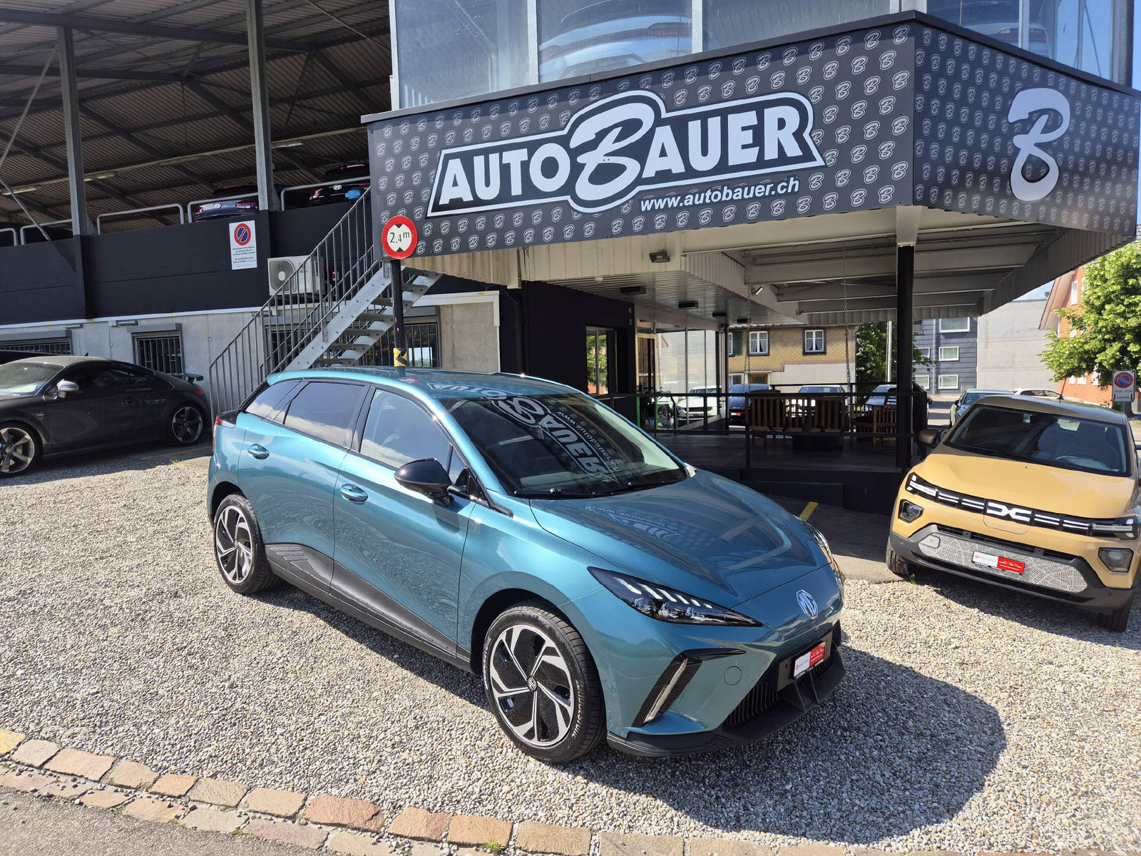 MG 4 64kWh Premium