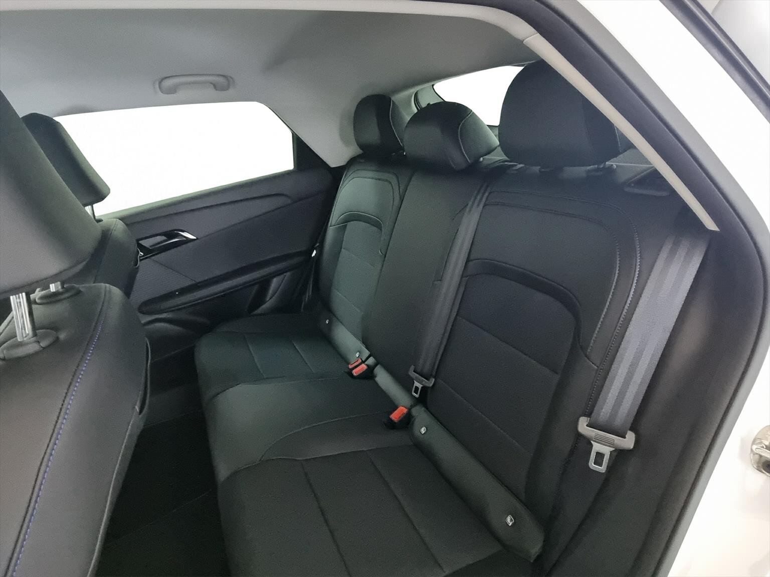 MG MG4 Luxury  64kWh, Elettrica, Auto a km zero, Automatico - 7