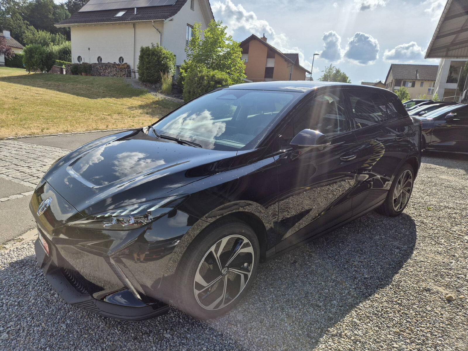 MG 4 64kWh Premium, Electric, Pre-registered new car, Automatic - 4