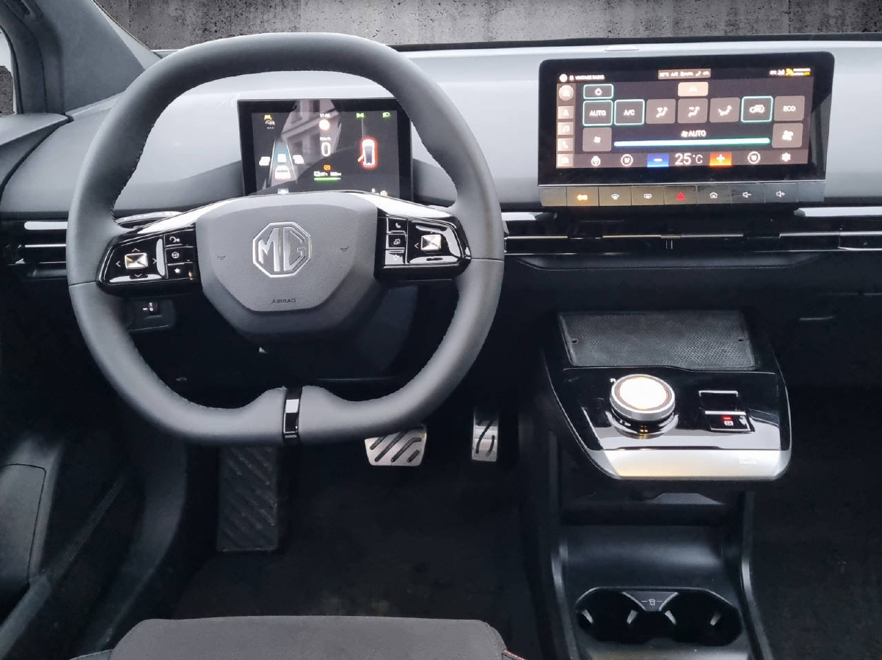 MG 4 64kWh Xpower 4WD, Electric, New car, Automatic - 7