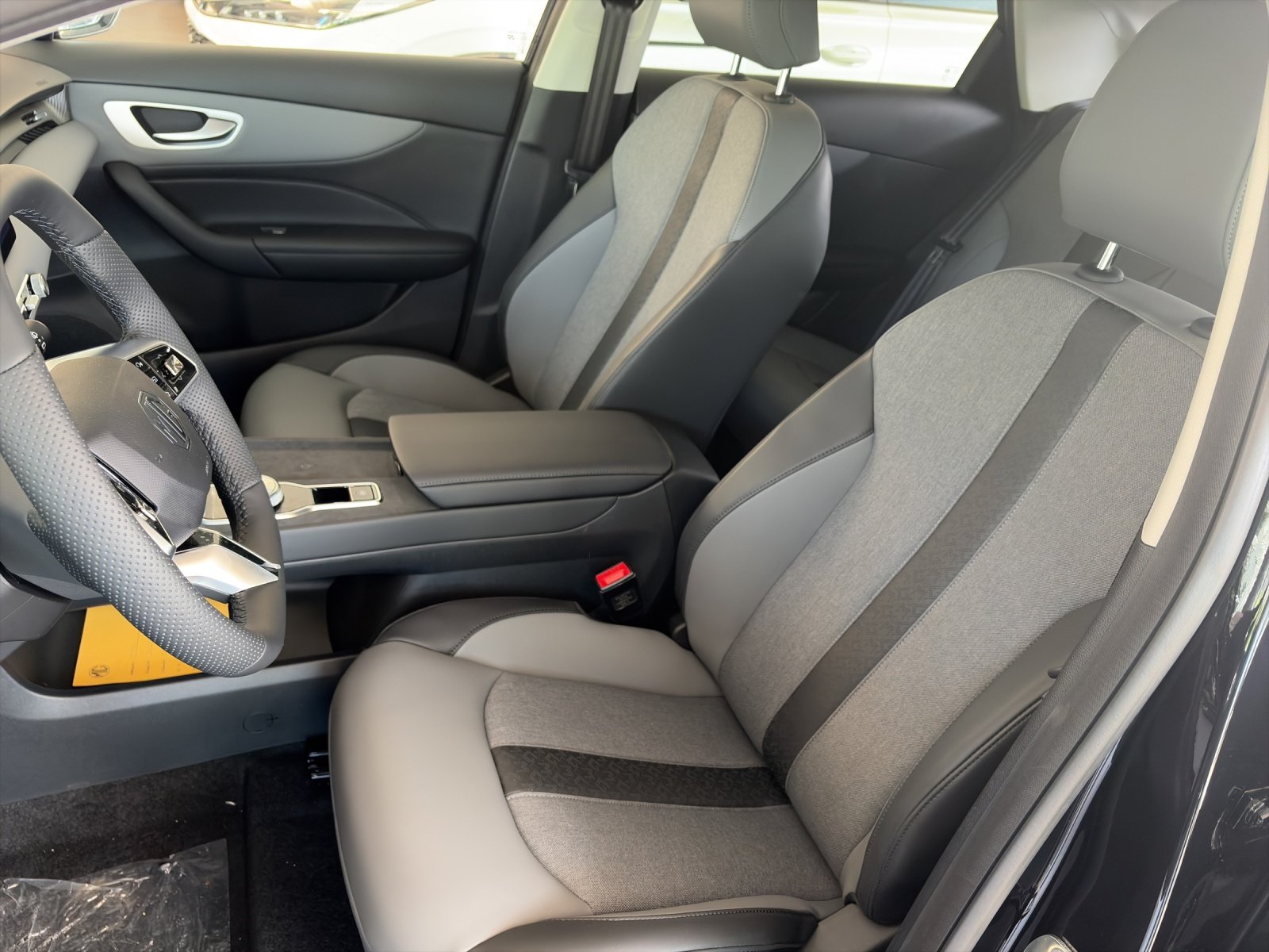 MG 4 77kWh Premium, Electric, New car, Automatic - 4