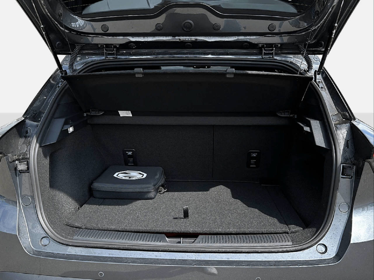 MG 4 Luxury 64kWh, Elettrica, Occasioni / Usate, Automatico - 5