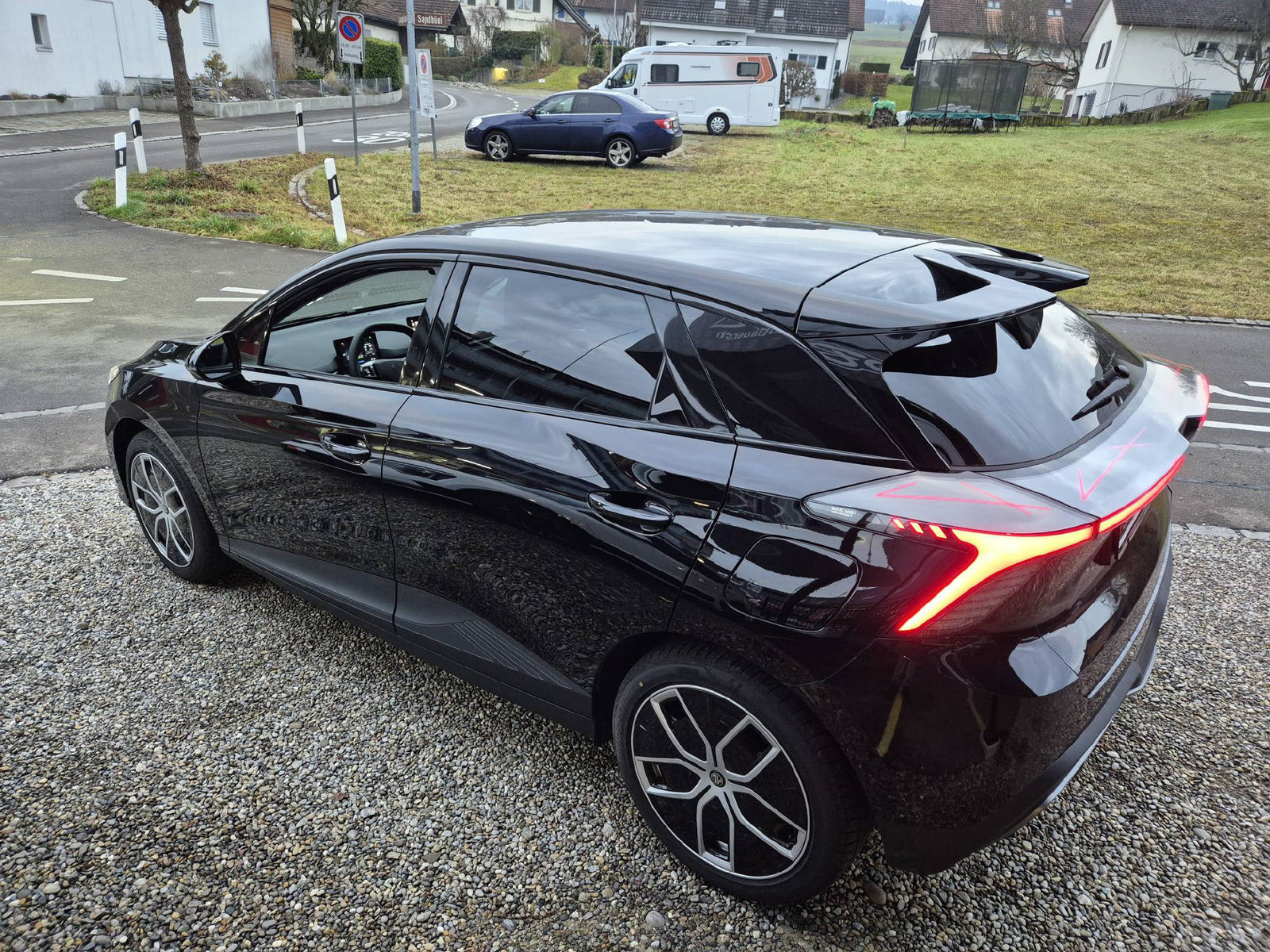 MG 4 77kWh Trophy Extended Range, Électrique, Occasion / Utilisé, Automatique - 5
