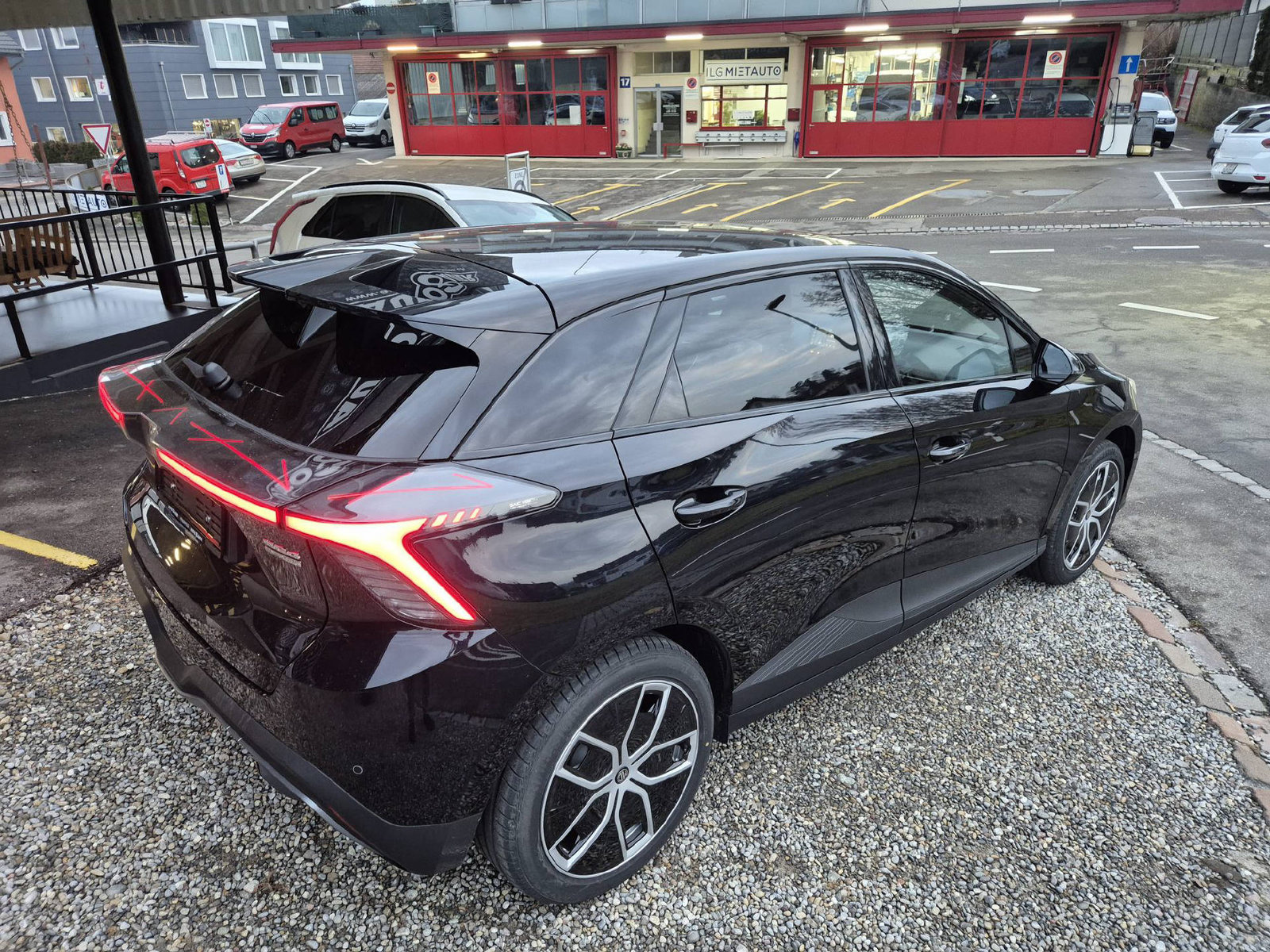 MG 4 77kWh Trophy Extended Range, Électrique, Occasion / Utilisé, Automatique - 7