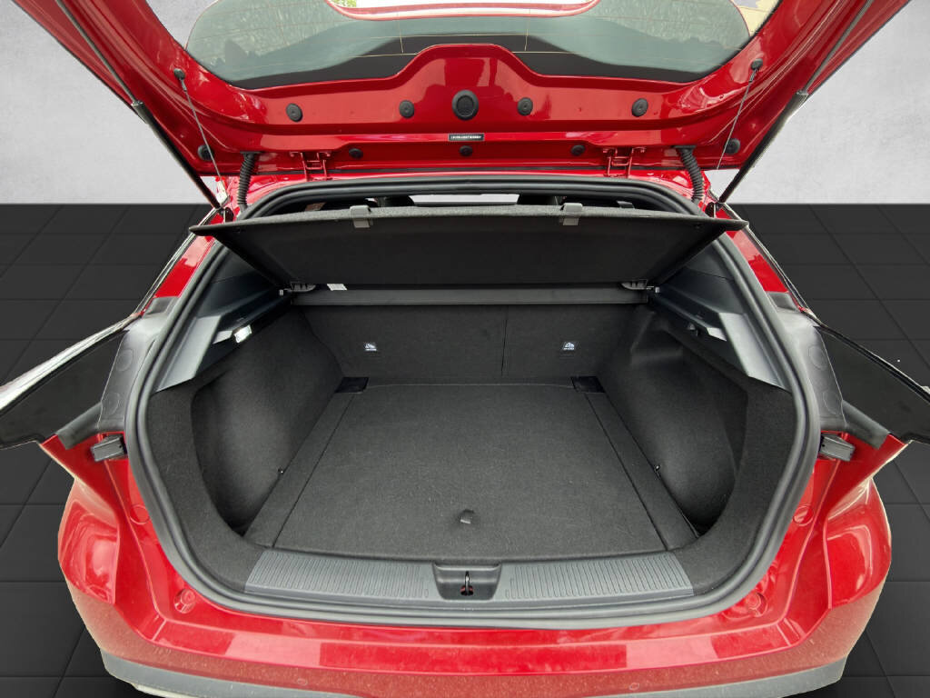 MG MG4 64 kWh Xpower 4WD, Elektro, Occasion / Gebraucht, Automatik - 6