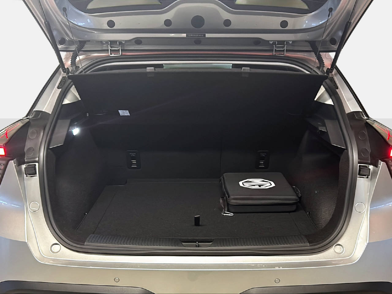 MG 4 64kWh Luxury, Électrique, Voiture de démonstration, Automatique - 5