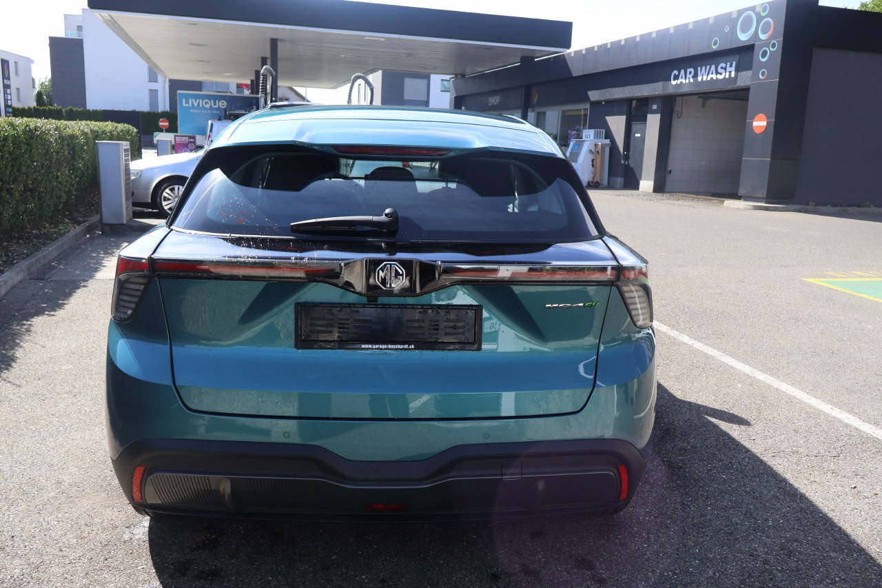 MG 4 64kWh Premium, Electric, Ex-demonstrator, Automatic - 4