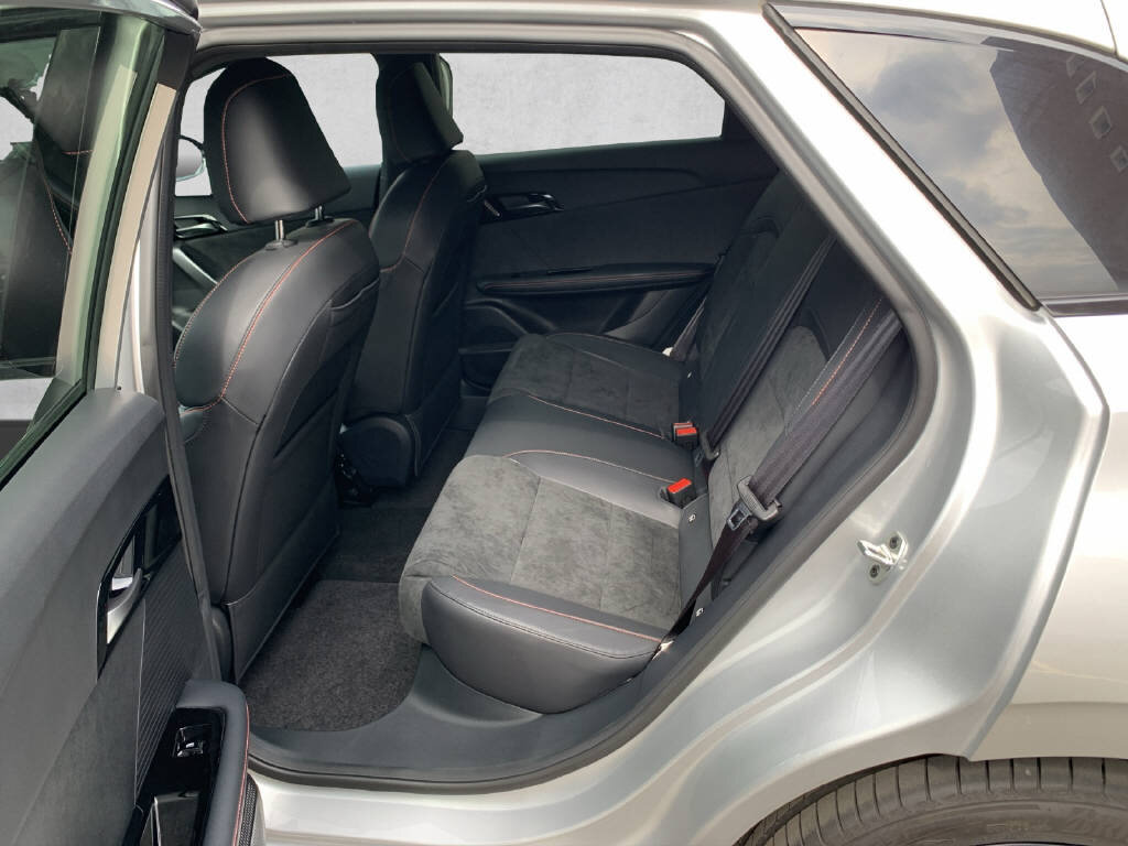 MG MG4 EV 64 kWh Xpower 4WD, Electric, Ex-demonstrator, Automatic - 7