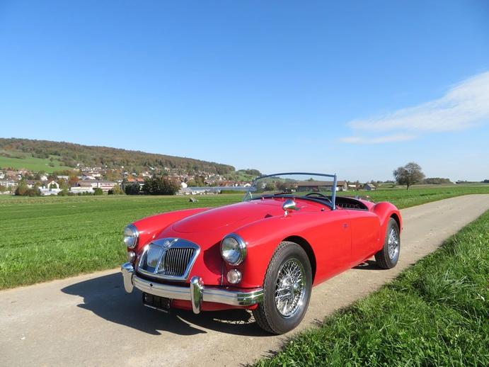 MG MGA 1600 MkII, Essence, Voiture de collection, Manuelle
